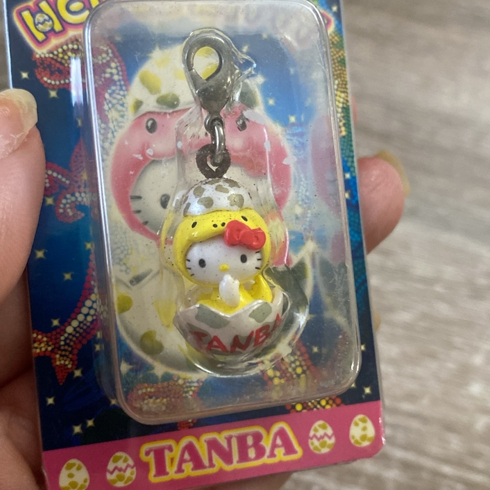 Hello Kitty Keyring - Picture 2 of 3
